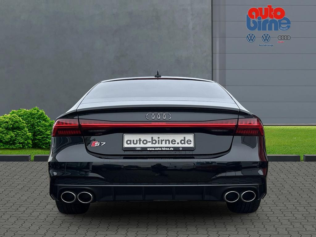 Audi S7