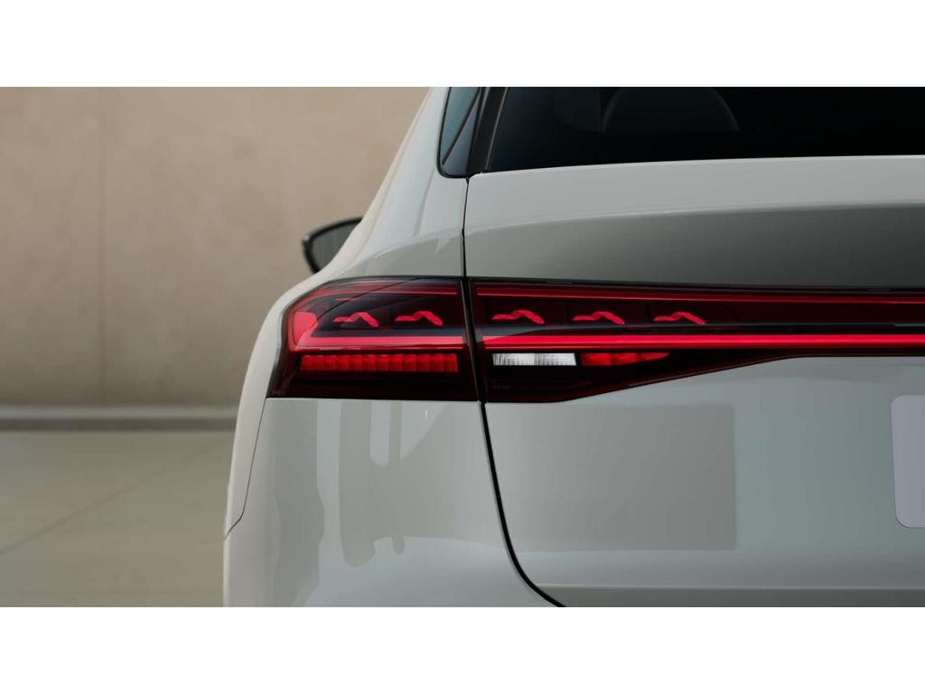 Audi S6 e-tron