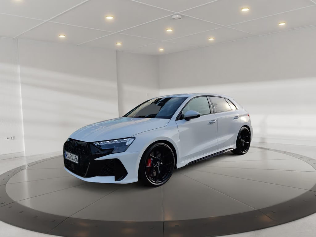 Audi RS3 Sportback Sedan Quattro