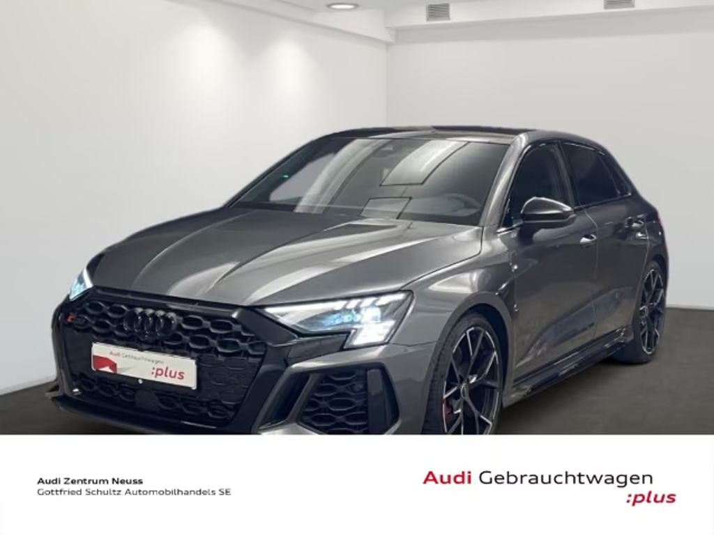 Audi RS3 Sportback Sedan Quattro