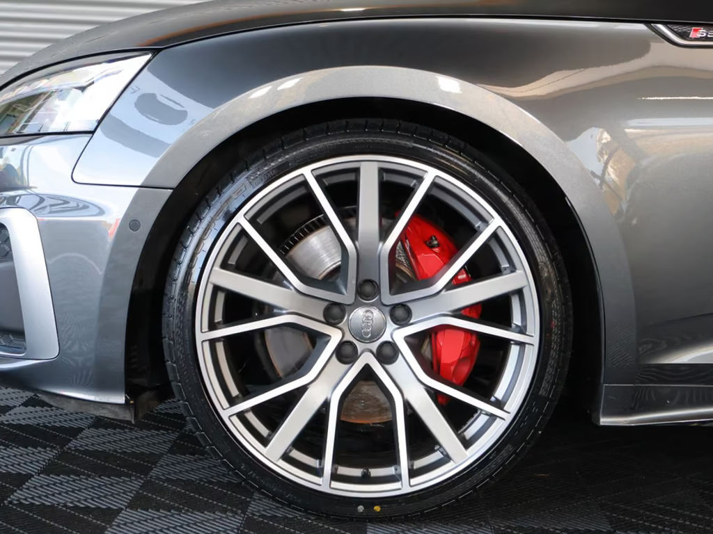 Audi S5