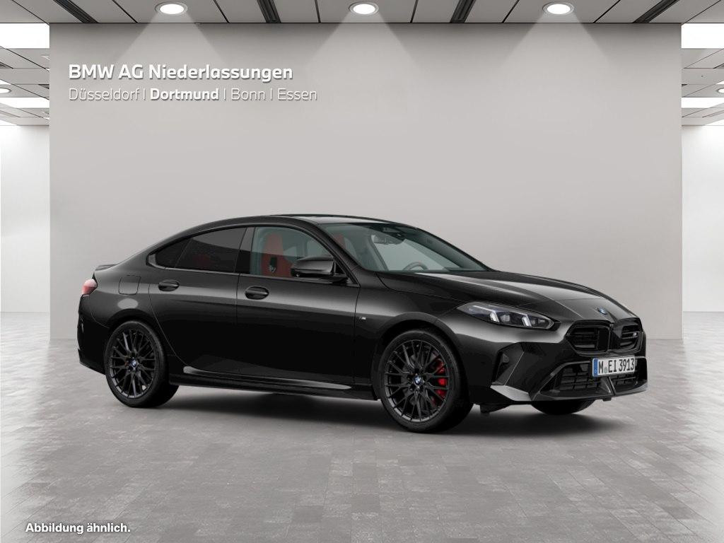 BMW M235