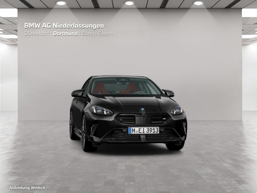 BMW M235