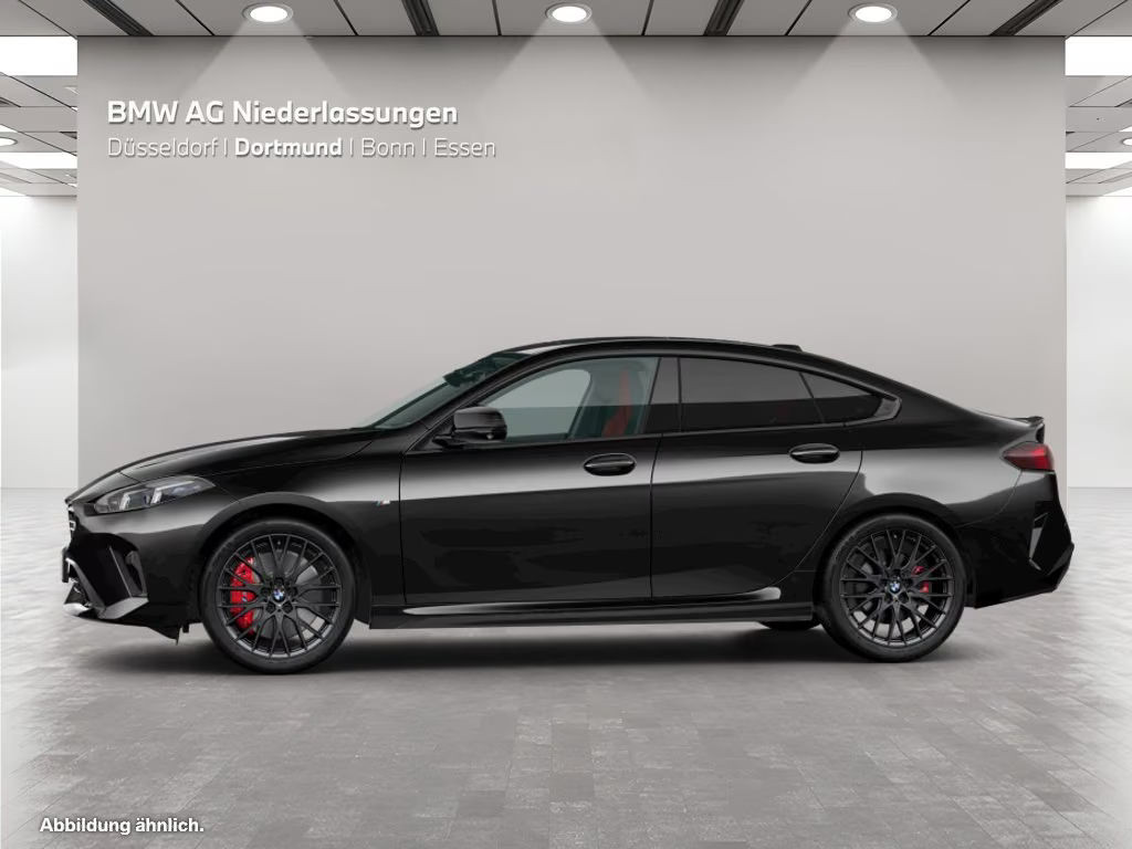 BMW M235