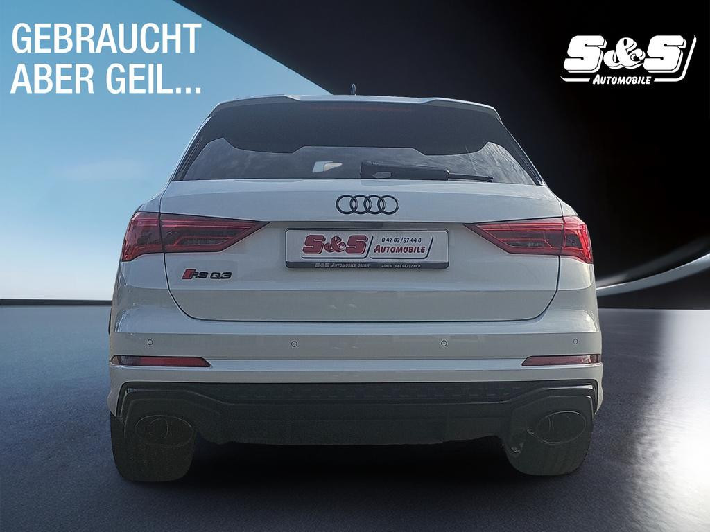 Audi RS Q3