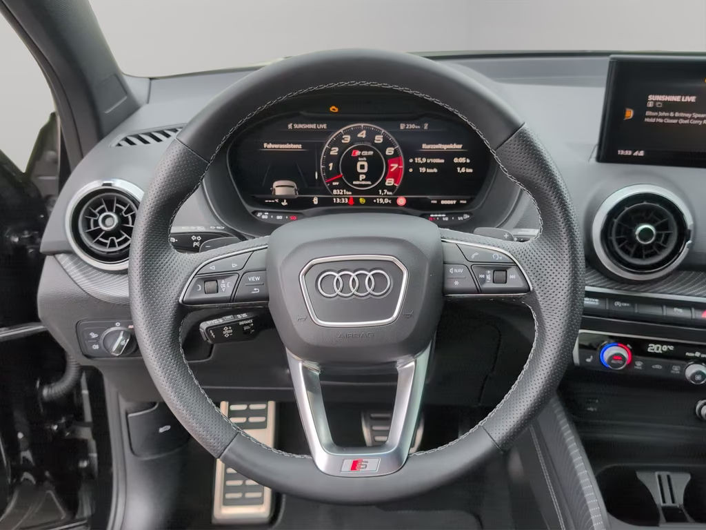 Audi SQ2