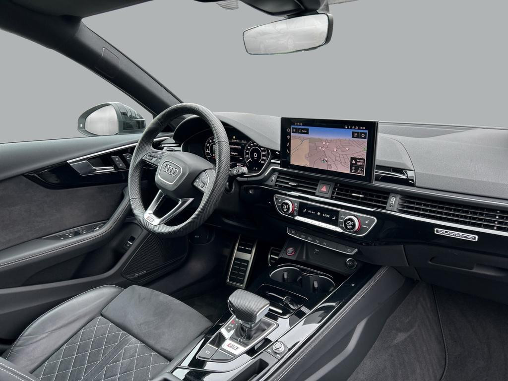 Audi RS4