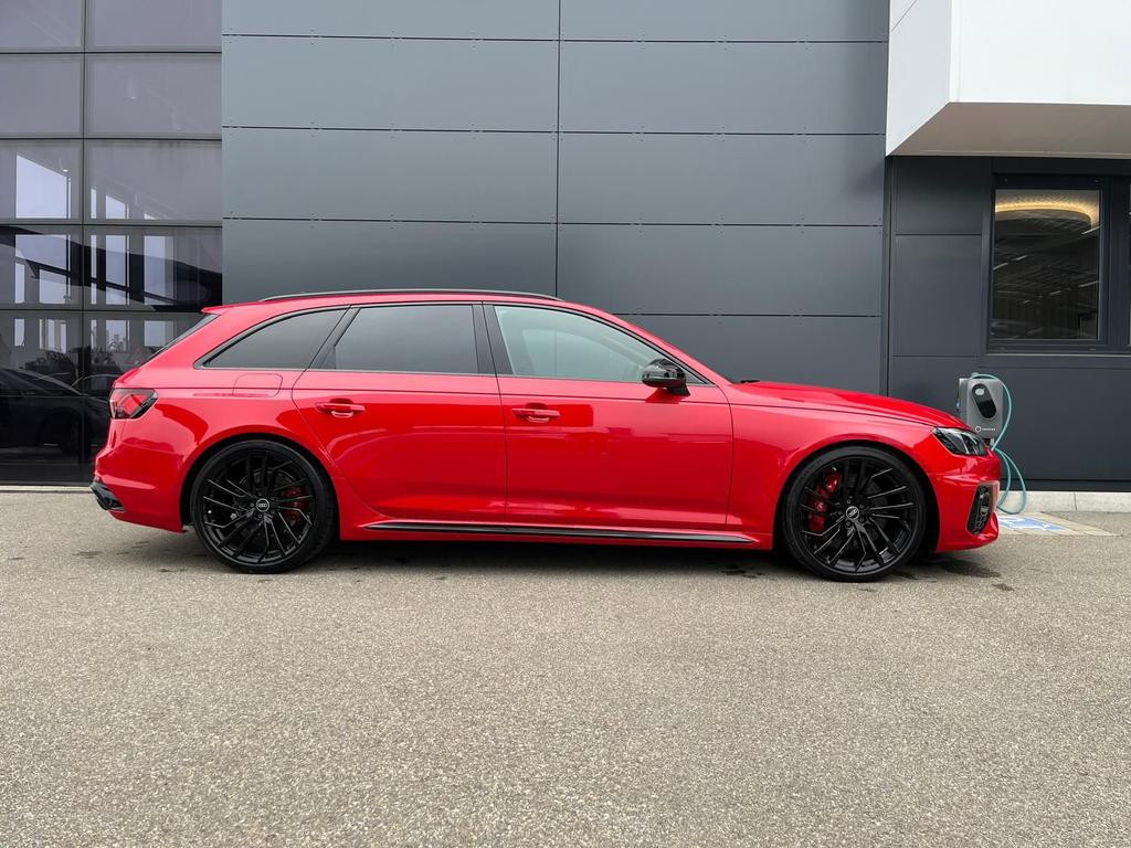 Audi RS4