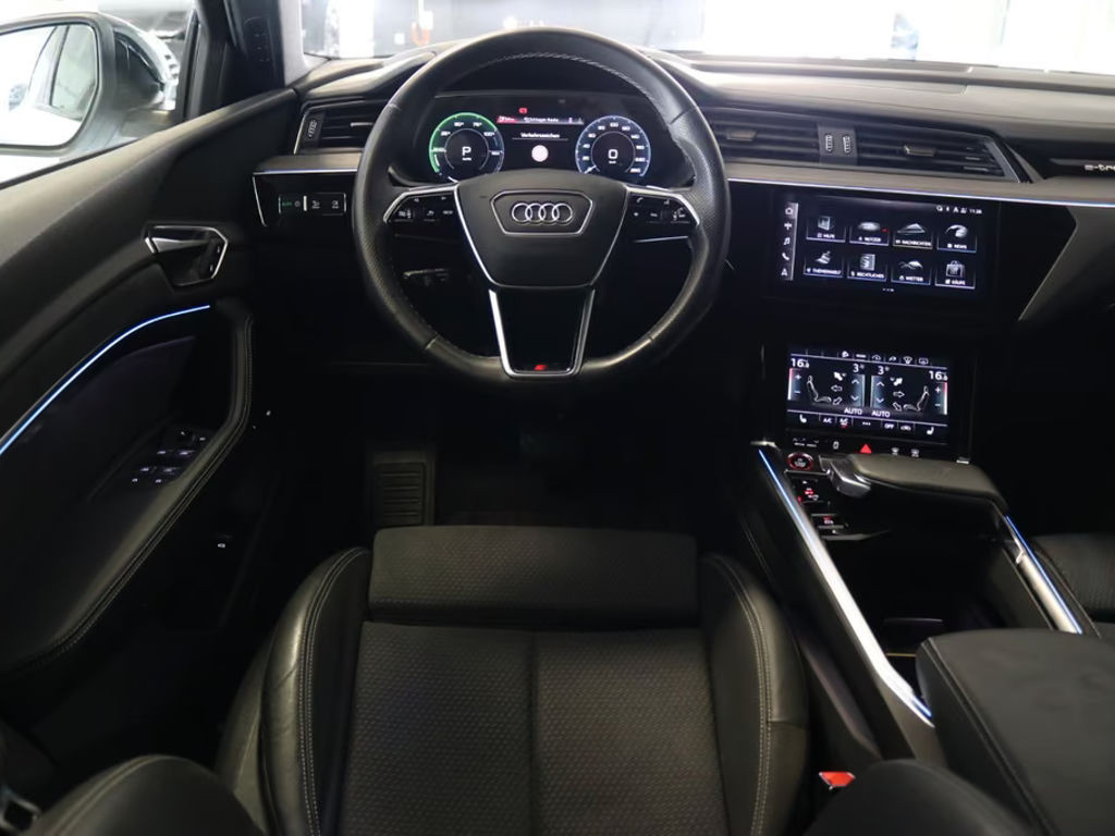 Audi e-tron