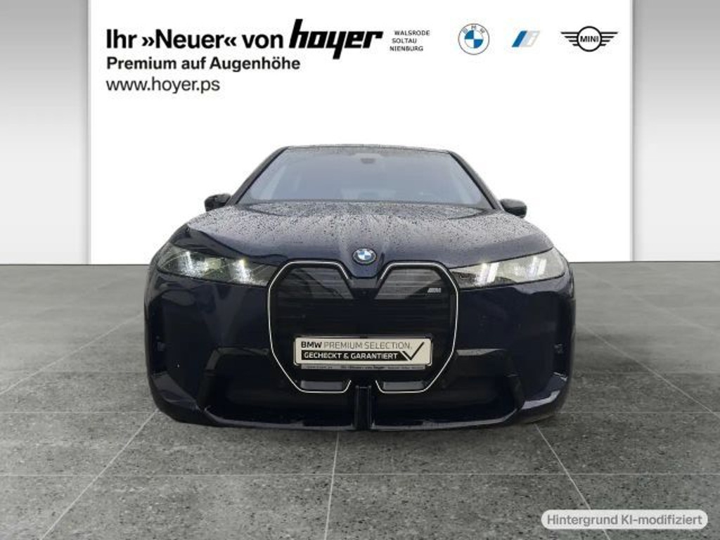 BMW iX