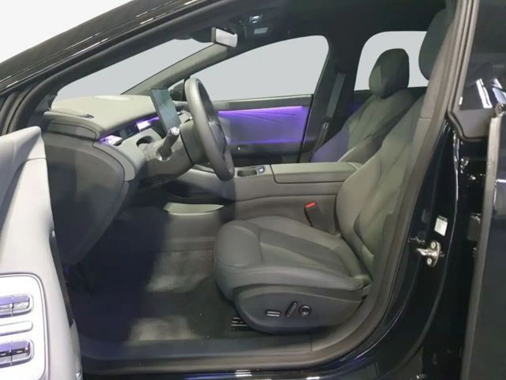 Xpeng P7