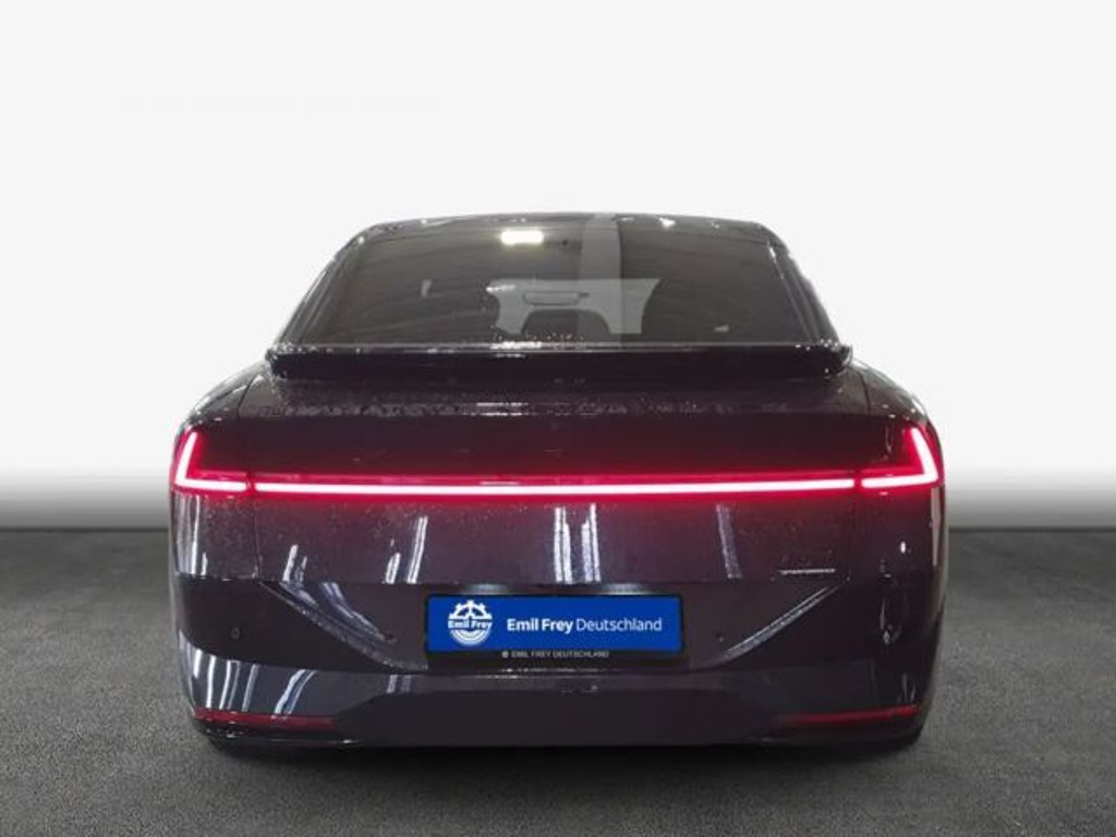 Xpeng P7