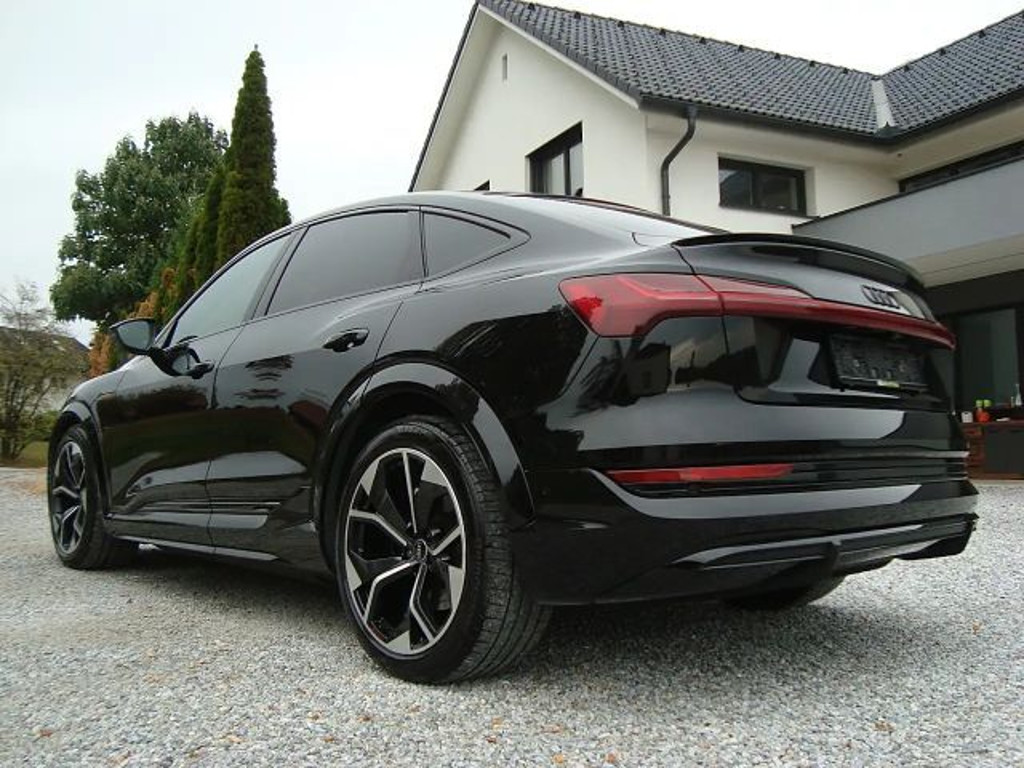 Audi e-tron Sportback