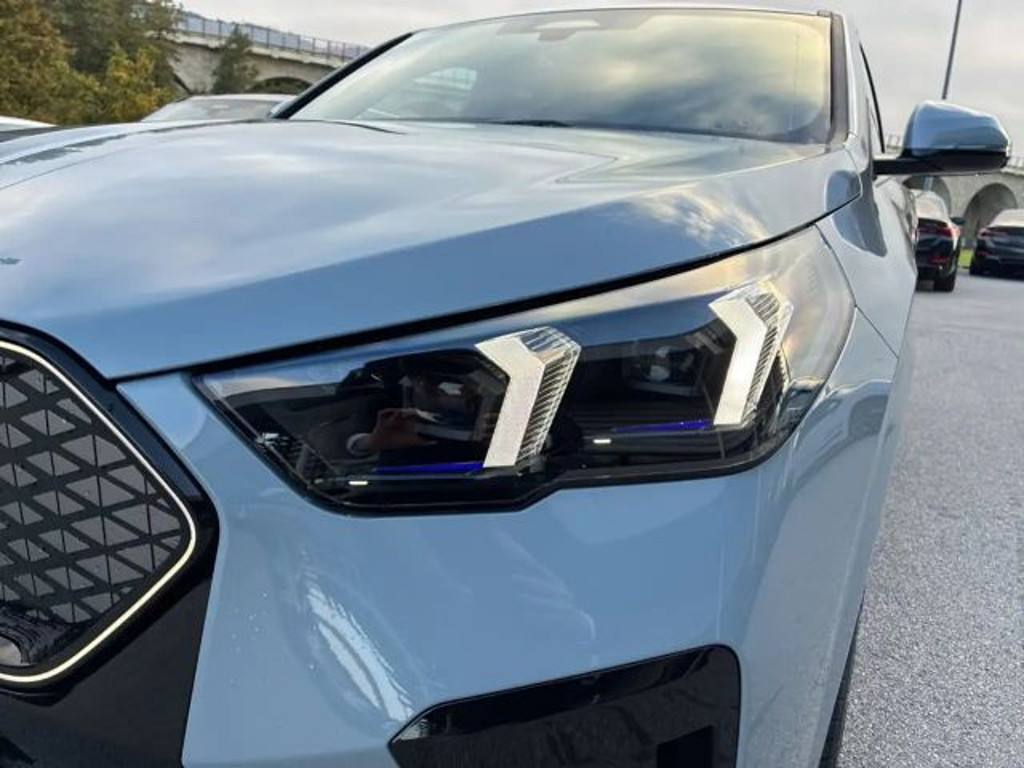 BMW iX2