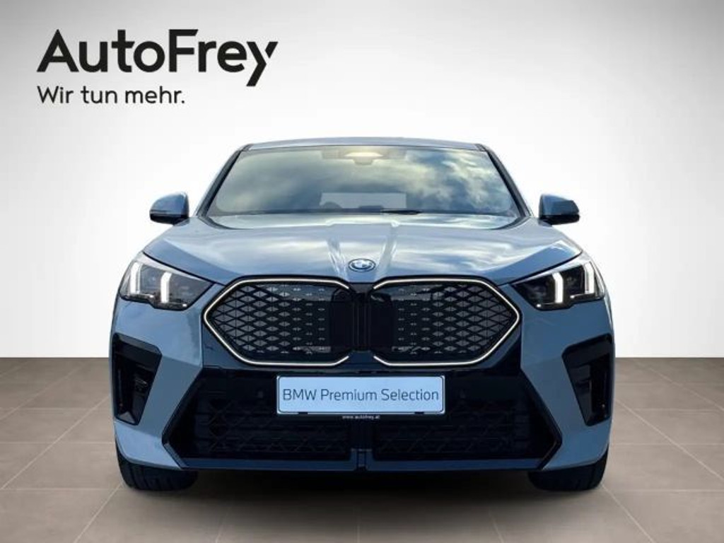 BMW iX2