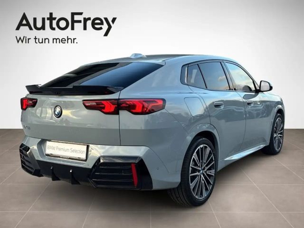 BMW iX2