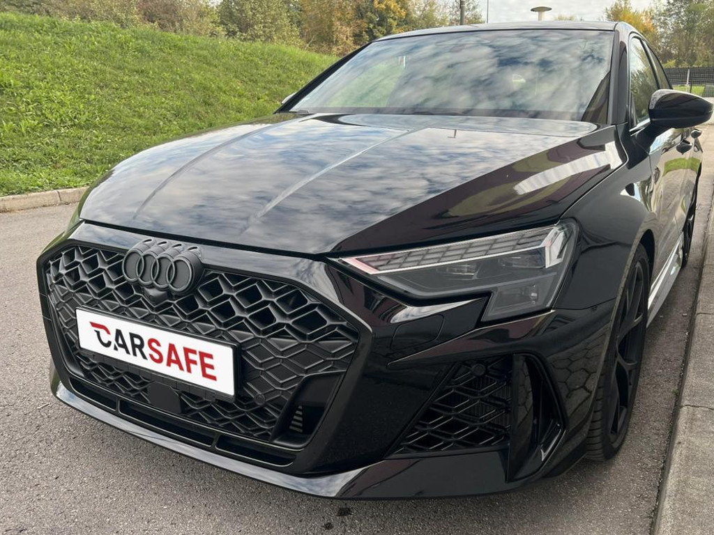 Audi RS3 Sportback Sedan Quattro