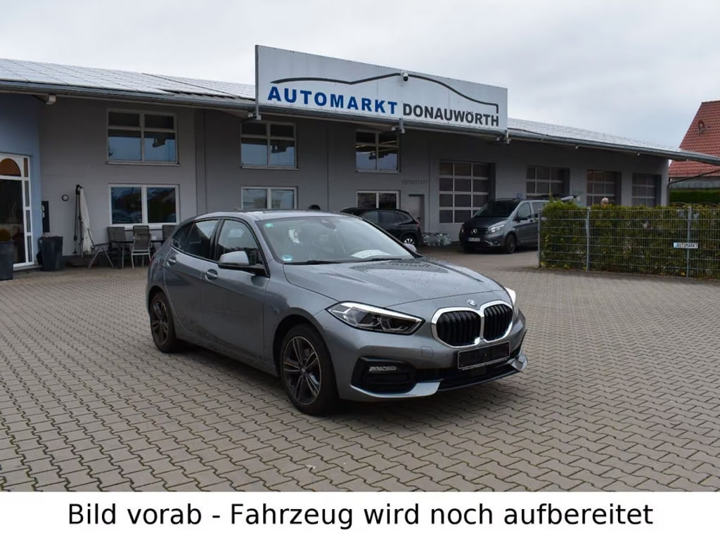 BMW 1 Serie 118 Sport Line Sedan 118d
