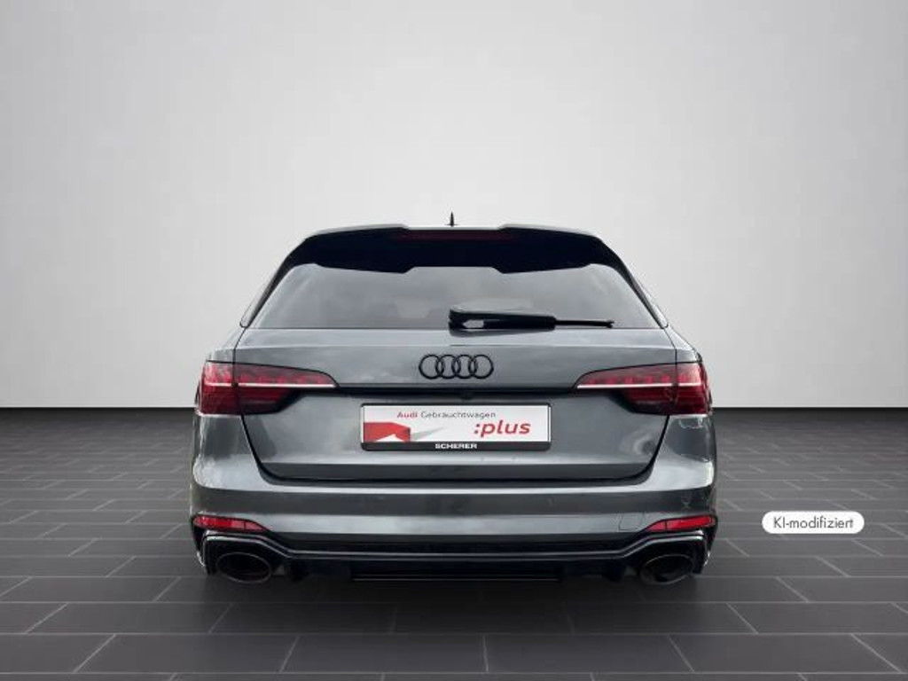 Audi RS4