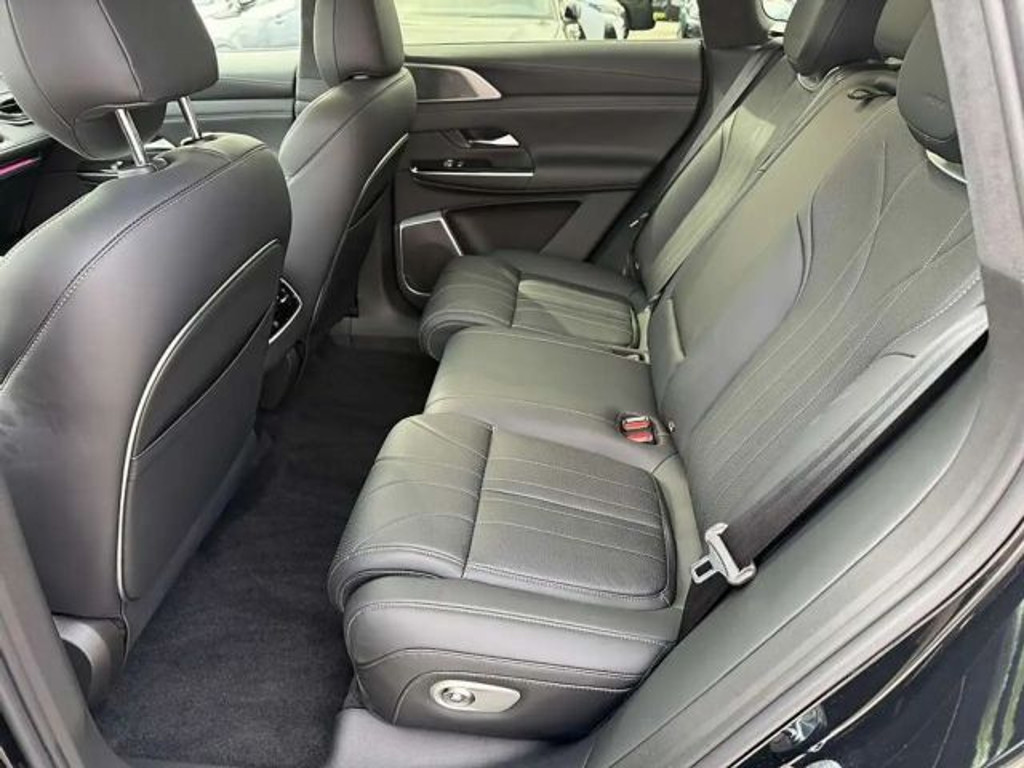 Xpeng G9