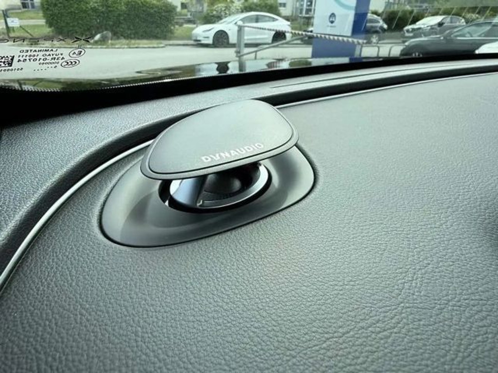 Xpeng G9