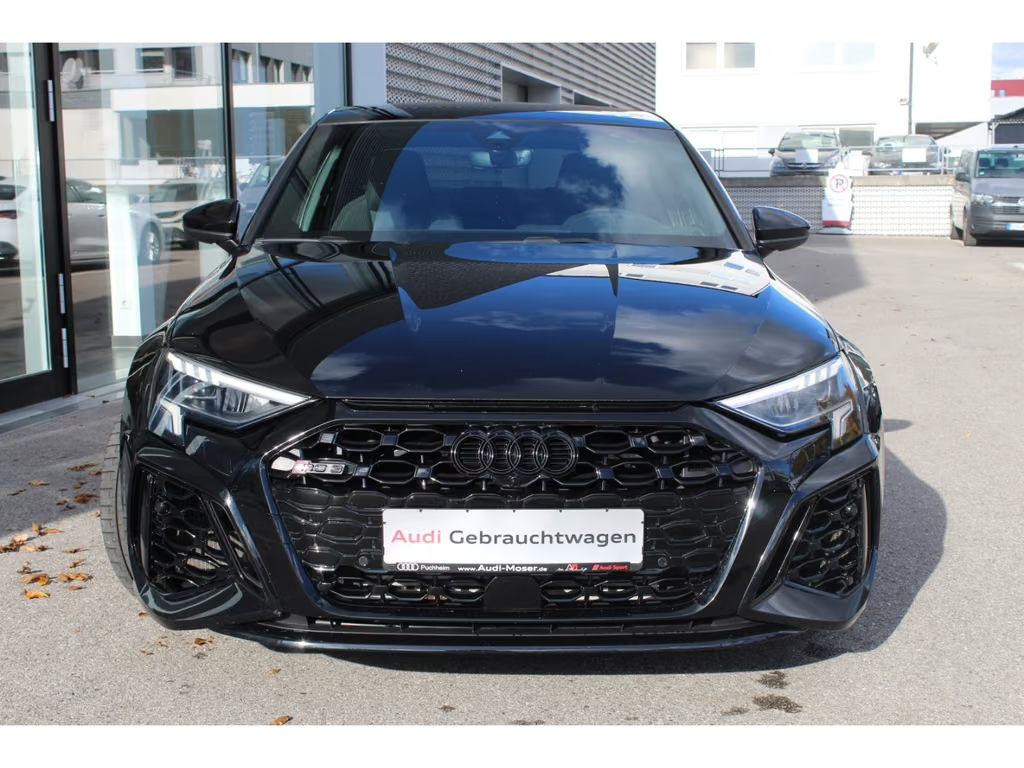 Audi RS3 Sedan Quattro