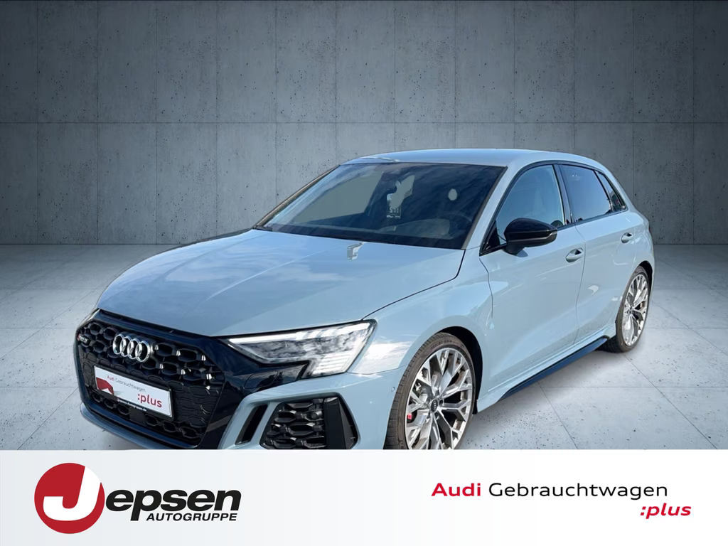 Audi RS3 Sportback Sedan S-Tronic