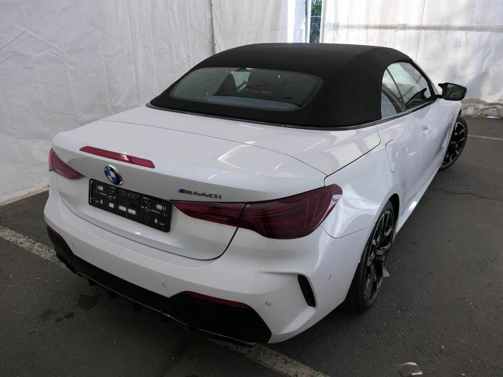 BMW M440