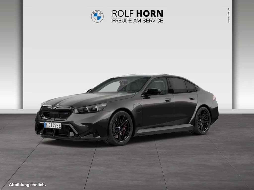 BMW M5 Sedan