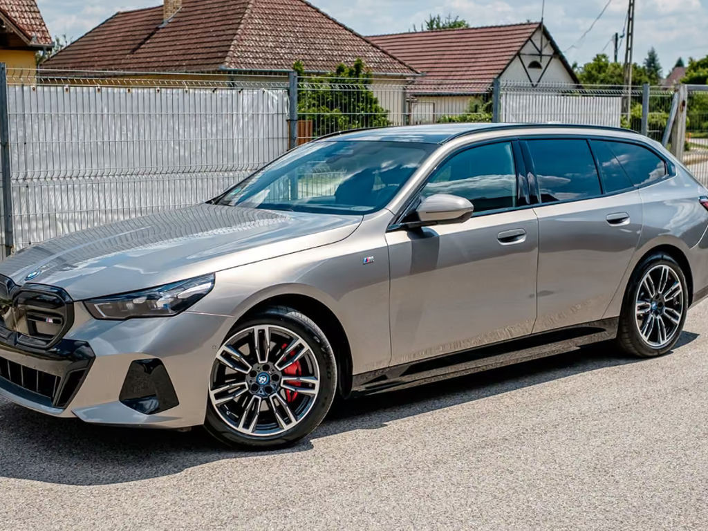 BMW i5