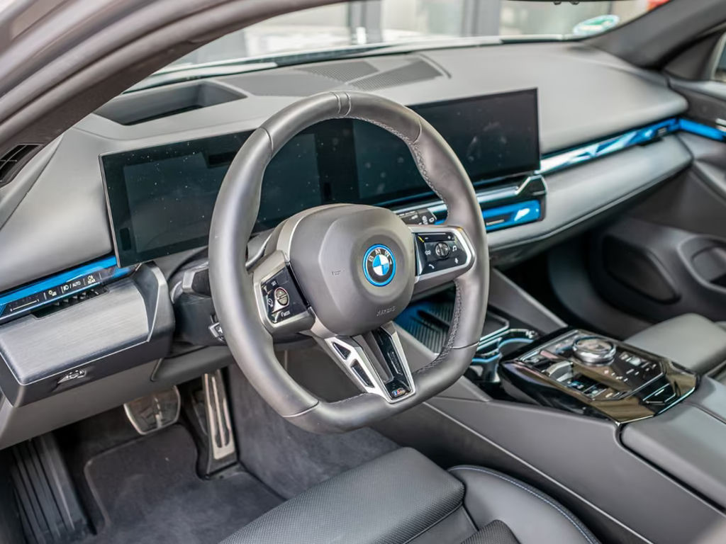 BMW i5