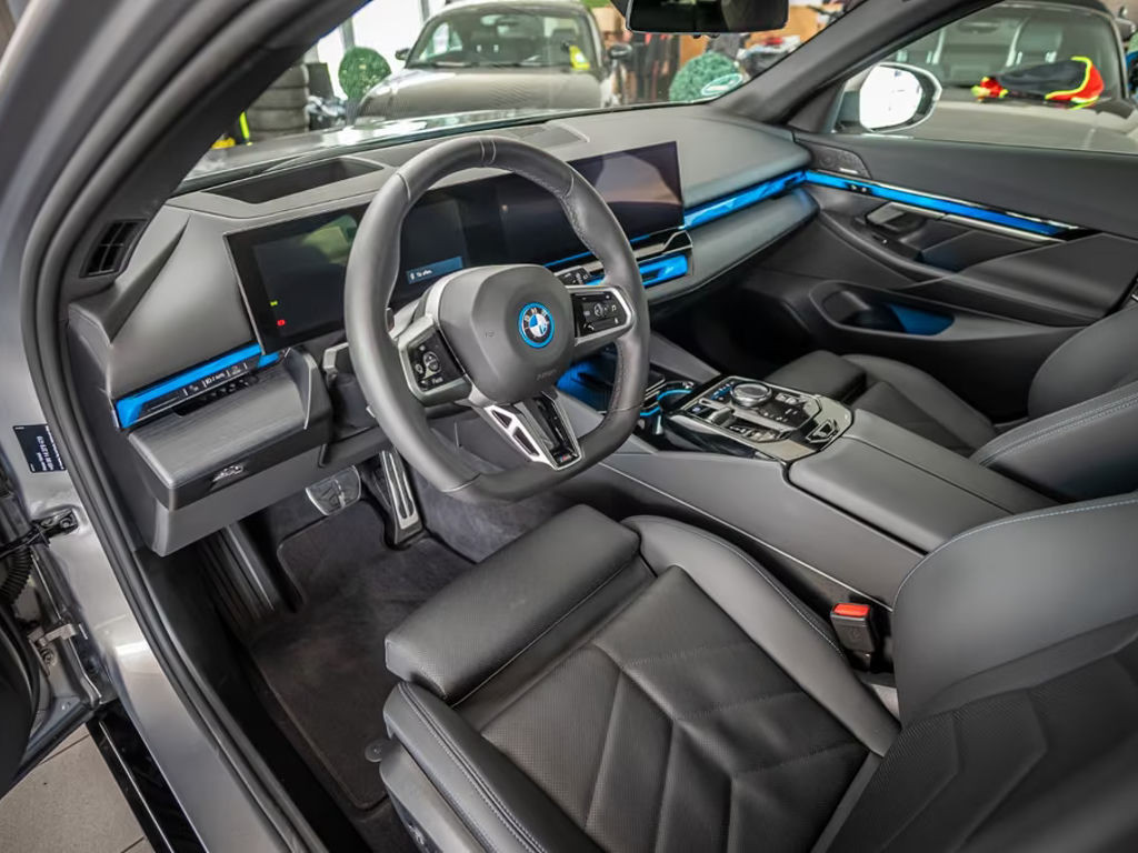 BMW i5