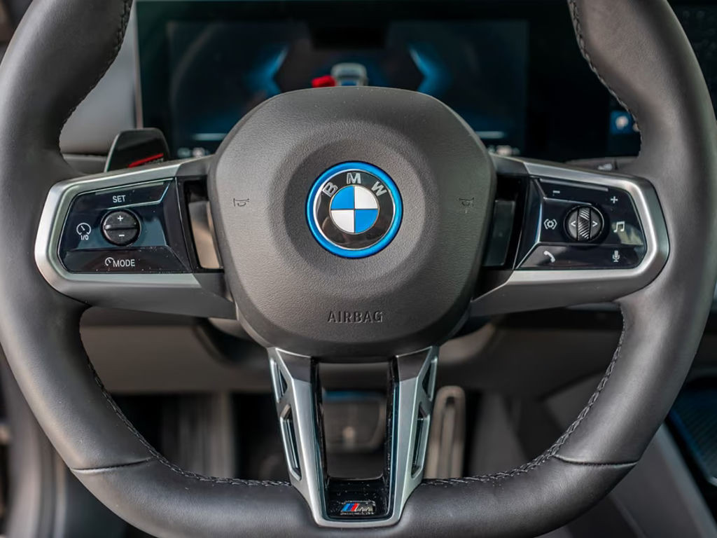 BMW i5