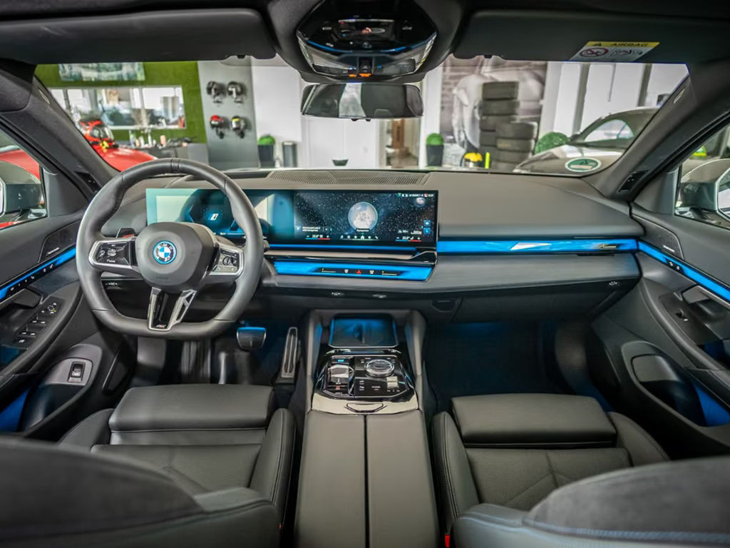BMW i5