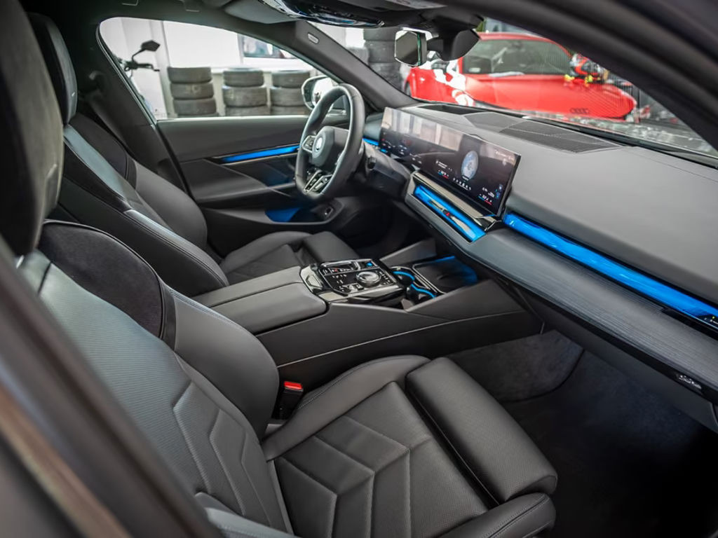 BMW i5