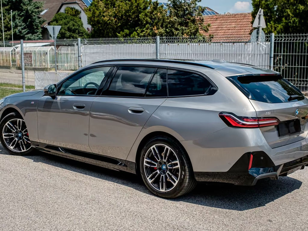 BMW i5