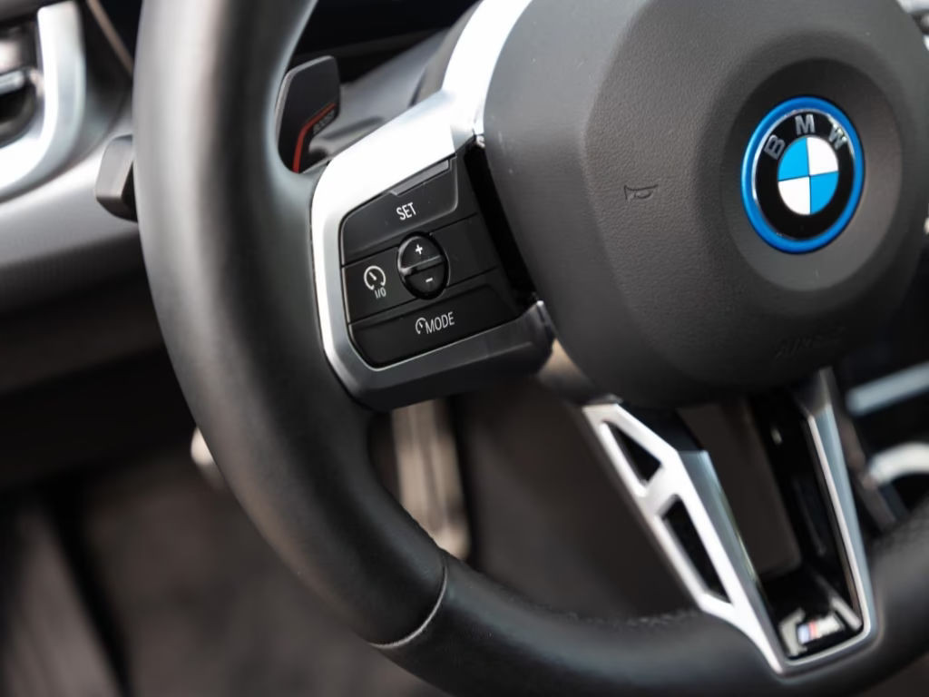 BMW iX1