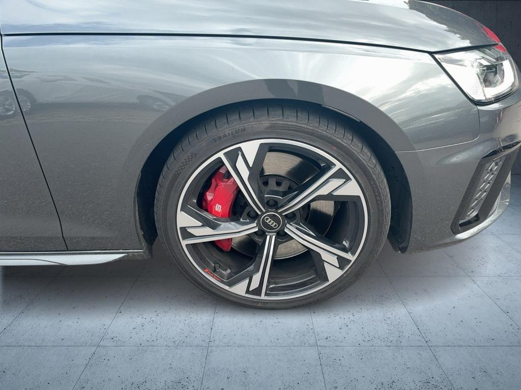 Audi S4