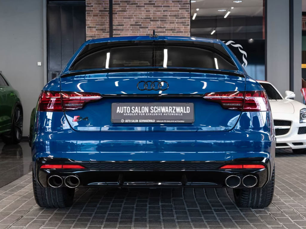 Audi S4