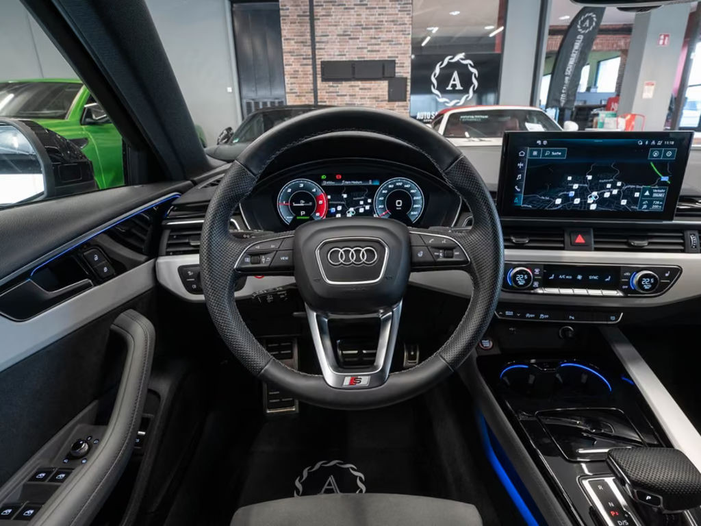 Audi S4