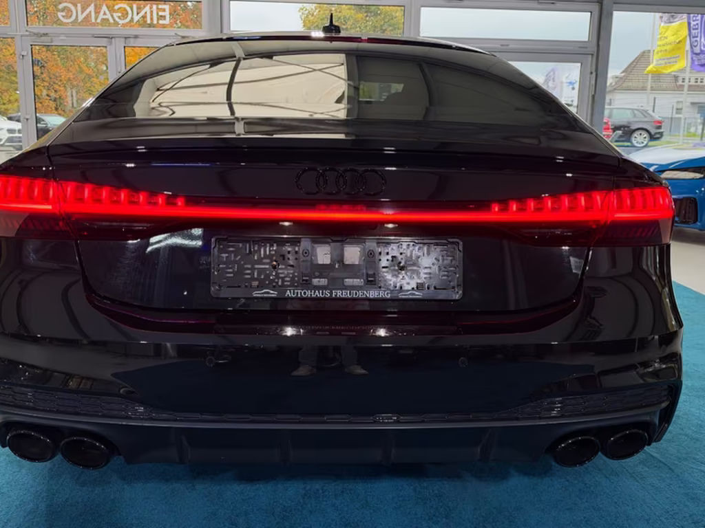 Audi S7