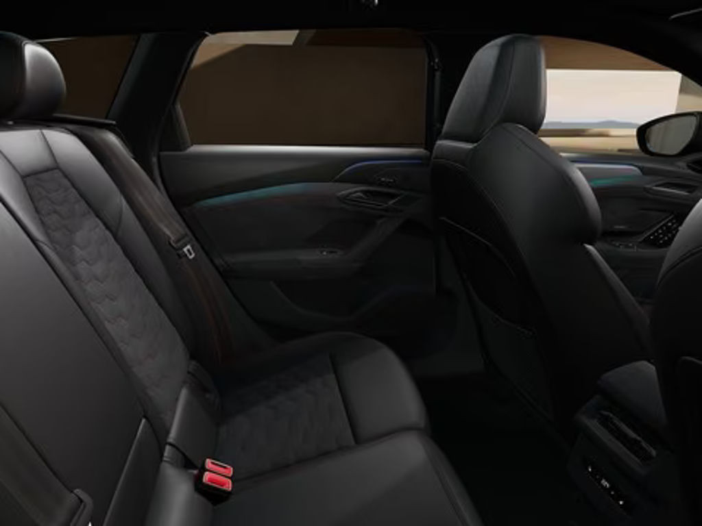 Audi S6 e-tron