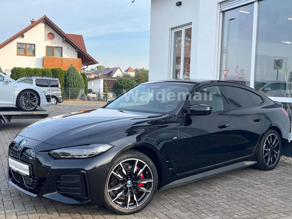BMW i4 Coupé Gran Coupé Sedan M50