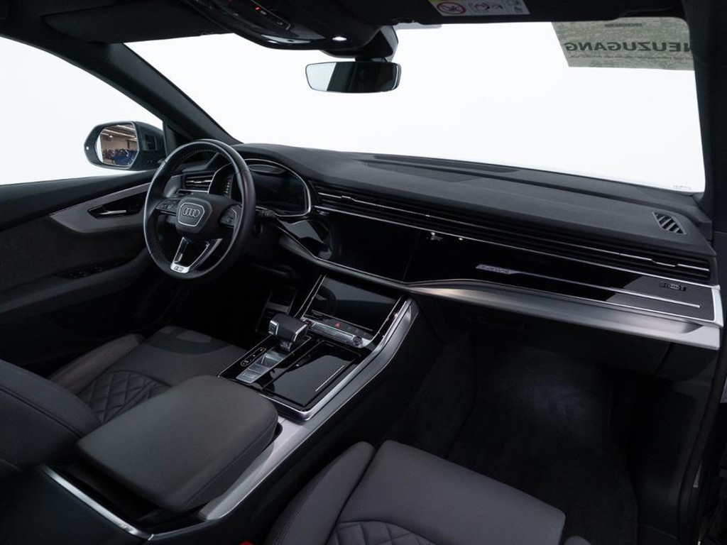 Audi SQ8