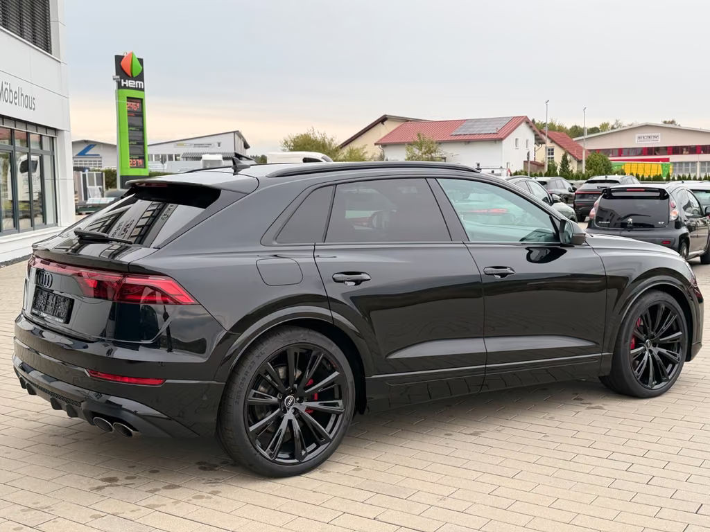 Audi SQ8