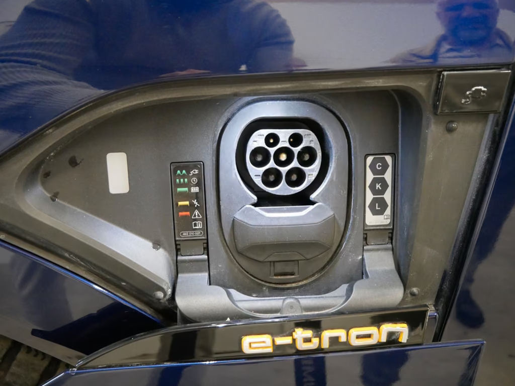 Audi e-tron