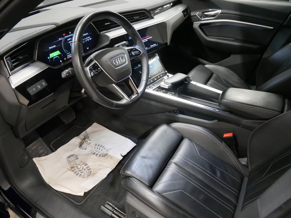Audi e-tron