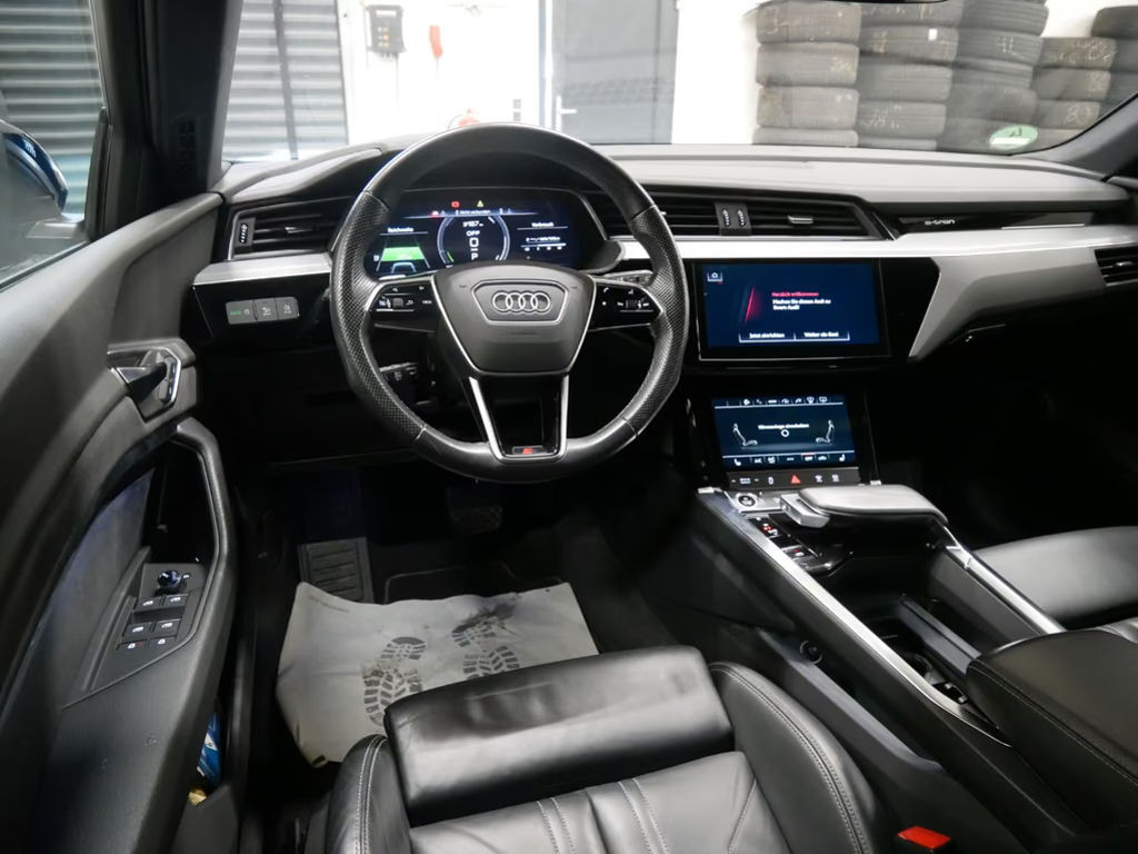 Audi e-tron