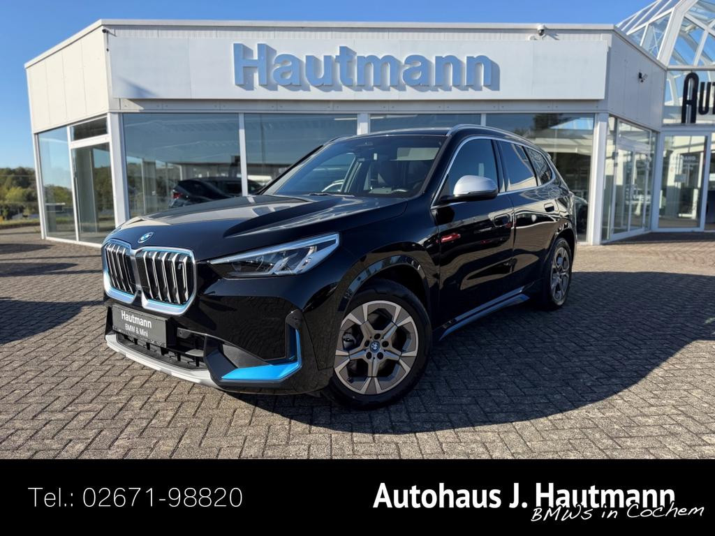 BMW iX1