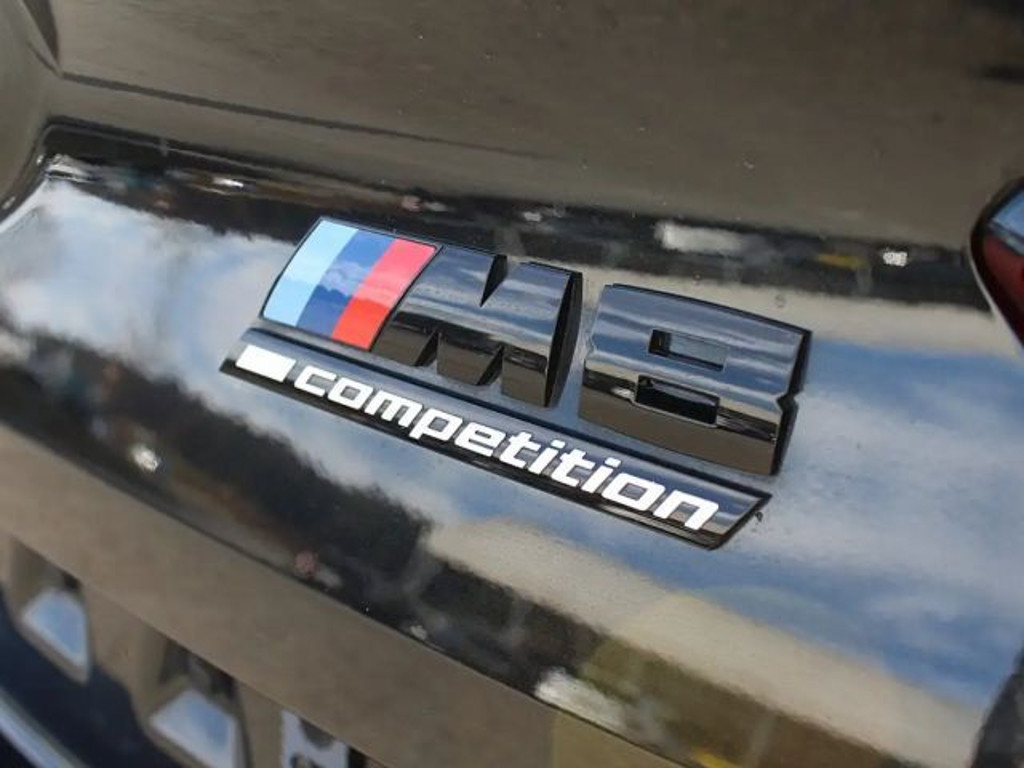 BMW M8